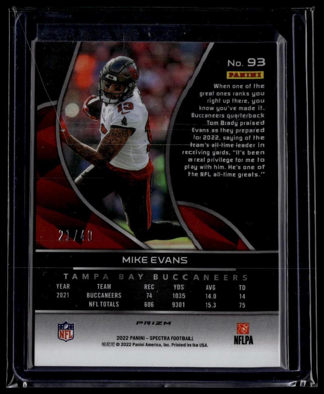 2022 Panini Spectra #93 Mike Evans Astral #/40