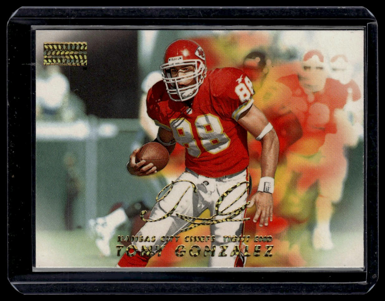 1998 SkyBox Premium #117 Tony Gonzalez Fleet Farm