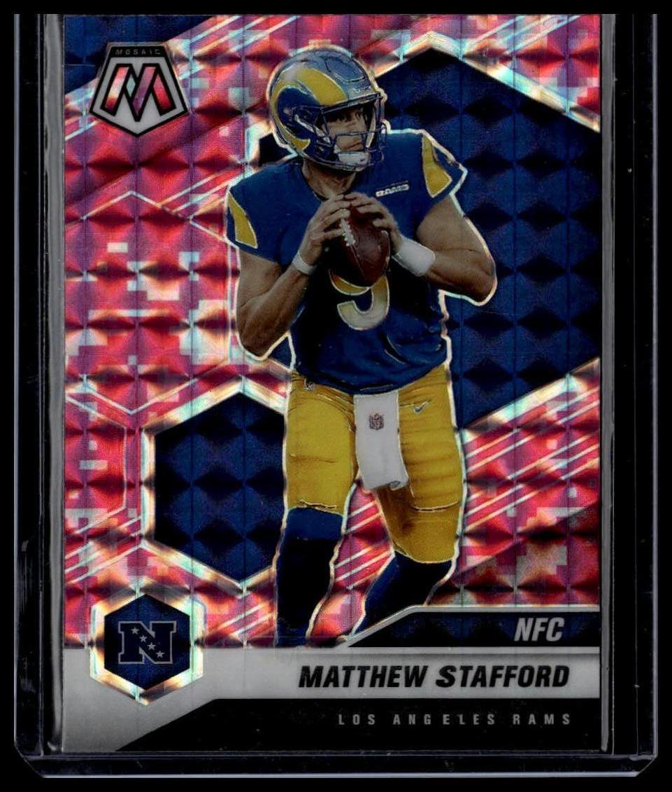 2021 Panini Mosaic #205 Matthew Stafford Prizm Camo Pink
